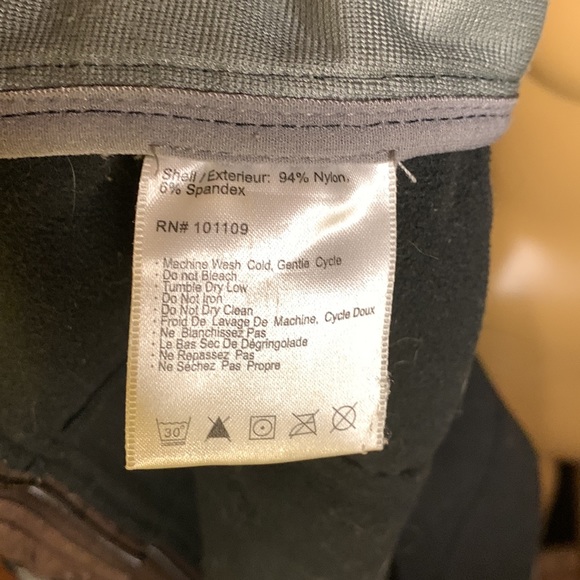 Cloudveil western Softshell Jacket with Removable Powder Skirt - Picture 12 of 12